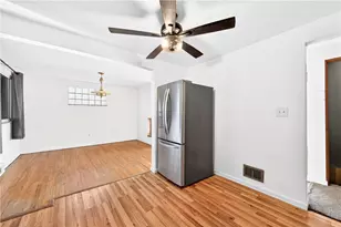 9885 Neuhart Blvd, Pittsburgh, PA 15090 - Photo 16