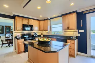 135 Springhill Dr, North Fayette, PA 15071 - Photo 16