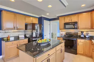 135 Springhill Dr, North Fayette, PA 15071 - Photo 18