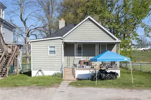 520 W Pike St, Meadowlands, PA 15347 - Photo 22