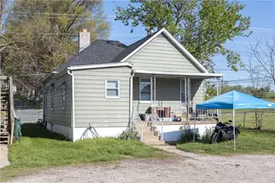 520 W Pike St, Meadowlands, PA 15347 - Photo 20