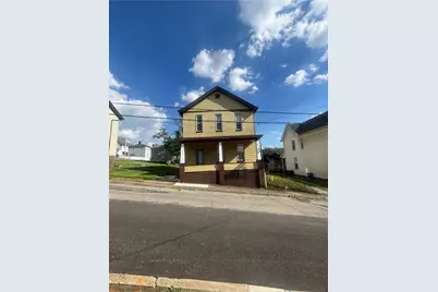 16 Oak St, Manor, PA 15665 - Photo 1