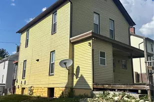 16 Oak St, Manor, PA 15665 - Photo 2