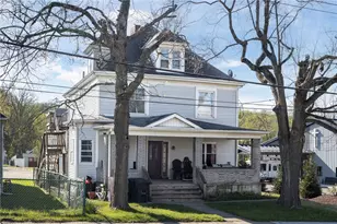 524 W Pike St, Meadowlands, PA 15347 - Photo 2