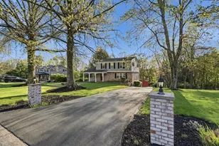 4119 Lee Manor Dr, Hampton, PA 15101 - Photo 2