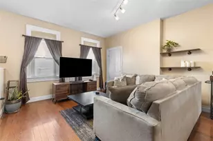 2818 Edwards Wy, Pittsburgh, PA 15203 - Photo 2