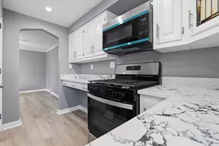 6920 McClure Ave, Pittsburgh, PA 15218 - Photo 10