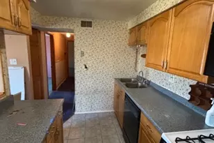 2467 Brook Ledge Rd, Bridgeville, PA 15017 - Photo 10