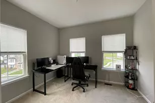 4054 Overview Dr, Cecil, PA 15317 - Photo 20