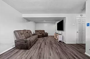 1014 Lexington Dr, Aliquippa, PA 15001 - Photo 18