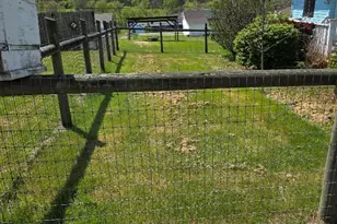 1061 Broadway St, Dunbar Township, PA 15455 - Photo 6
