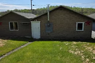 1061 Broadway St, Dunbar Township, PA 15455 - Photo 4