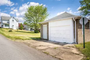 339 W Ross St, Worthington Boro, PA 16262 - Photo 6