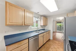 1243 Lakemont Dr, Pittsburgh, PA 15243 - Photo 14