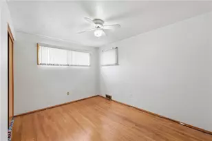 1243 Lakemont Dr, Pittsburgh, PA 15243 - Photo 14