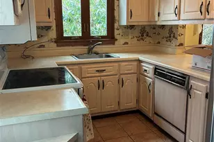 1117 Schweitzer, Elizabeth Twp/Boro, PA 15135 - Photo 8
