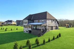 2012 Mallard Ln, Marshall, PA 15005 - Photo 2