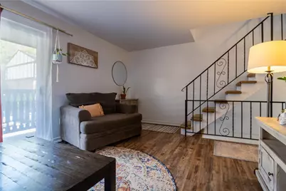 429 Allenberry Dr, Ross Twp, PA 15237 - Photo 6
