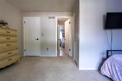 429 Allenberry Dr, Ross Twp, PA 15237 - Photo 14
