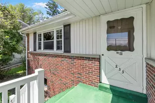 233 Laurie Dr, Pittsburgh, PA 15235 - Photo 2