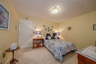 1637 St Andrews Dr, Oakmont, PA 15139 - Photo 18