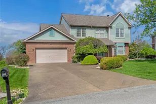 3027 Hilltop Dr, Murrysville, PA 15668 - Photo 2