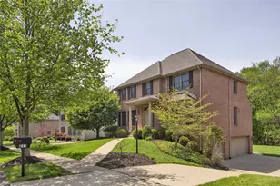 215 Gate Dancer Dr, Cranberry Township, PA 16066 - Photo 2