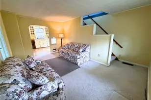 310 Oakland Ave, Grove City Boro, PA 16127 - Photo 4