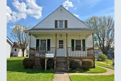 310 Oakland Ave, Grove City Boro, PA 16127 - Photo 1