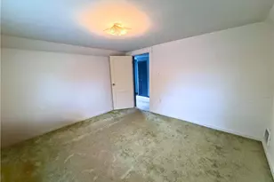 310 Oakland Ave, Grove City Boro, PA 16127 - Photo 16