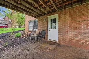 2436 Wedgewood Dr, Pittsburgh, PA 15090 - Photo 40