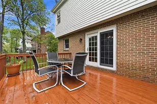2436 Wedgewood Dr, Pittsburgh, PA 15090 - Photo 22