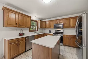 2436 Wedgewood Dr, Pittsburgh, PA 15090 - Photo 18