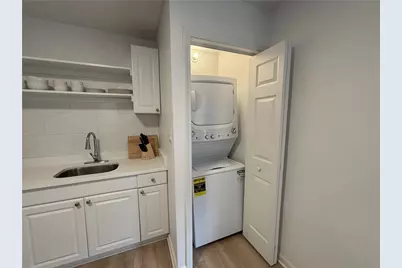 5520 Kentucky Ave, Pittsburgh, PA 15232 - Photo 8