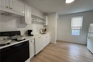 5520 Kentucky Ave, Pittsburgh, PA 15232 - Photo 6
