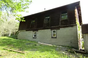 2625 Poinsettia Dr, White Oak, PA 15131 - Photo 4