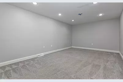 116 Shelton Place Drive, Connoquenessing Boro, PA 16033 - Photo 12