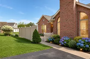 116 Shelton Place Dr, Connoquenessing Boro, PA 16033 - Photo 2