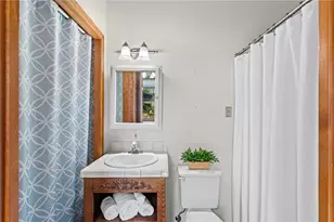 213 Pine St, Zelienople, PA 16063 - Photo 16