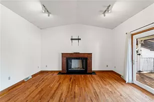 213 Pine St, Zelienople, PA 16063 - Photo 8
