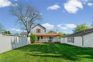 213 Pine St, Zelienople, PA 16063 - Photo 2