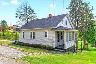 901 St Nicholas Dr, Donora, PA 15033 - Photo 32