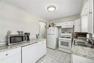 105 Mayer Dr, North Fayette, PA 15071 - Photo 12