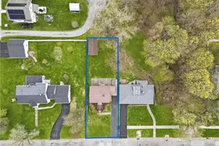 2206 Delaware Ave, New Castle, PA 16105 - Photo 10