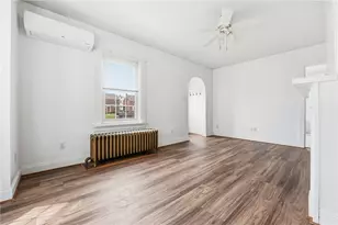 2206 Delaware Ave, New Castle, PA 16105 - Photo 6