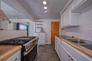 6912 Greenwood St, Pittsburgh, PA 15206 - Photo 8