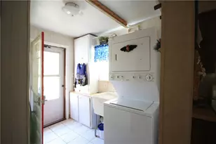 11999 Crafton Ave, Sadsbury, PA 16316 - Photo 24