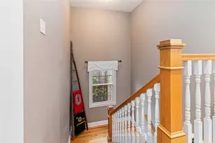 1310 Fairstead Ln, Pittsburgh, PA 15217 - Photo 16