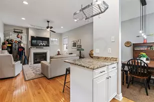 1310 Fairstead Ln, Pittsburgh, PA 15217 - Photo 8