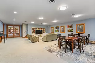 1310 Fairstead Ln, Pittsburgh, PA 15217 - Photo 34